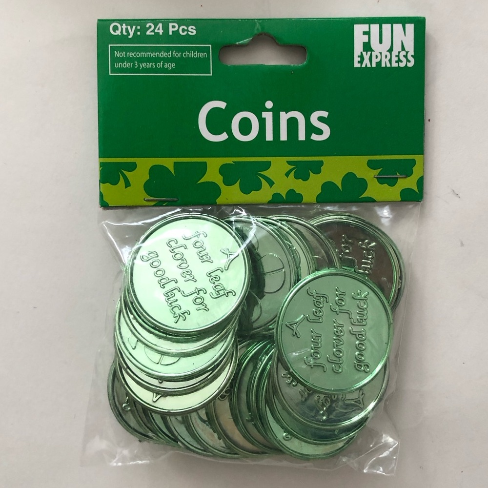 St. Patrick’s Day Set NWT - Picture 3 of 8